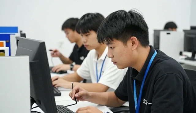 社区服务站应用中的布袋除尘器特点